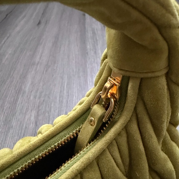 Miu Miu Wander matelassé nappa suede hobo bag - Picture 6 of 11